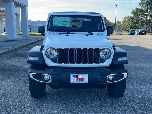 New 2025 Jeep Gladiator Sport image 2