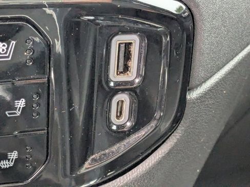 Used 2023 Chevrolet Silverado 1500 LTZ w/ Z71 Off-Road Package image 21