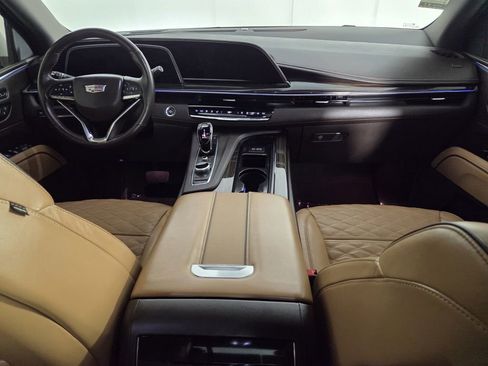 Used 2021 Cadillac Escalade Premium Luxury image 30