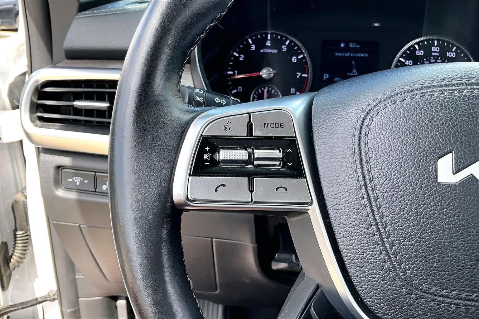 Used 2022 Kia Telluride EX w/ EX Premium Package AWD/4WD image 22