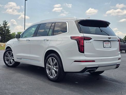 Used 2023 Cadillac XT6 Premium Luxury FWD image 6