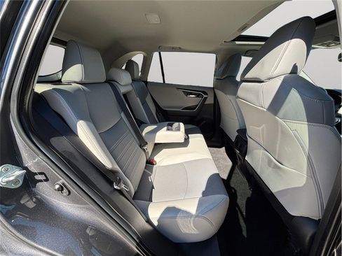 Used 2024 Toyota RAV4 Limited image 42