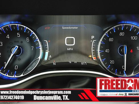 New 2027 Chrysler Pacifica Select FWD image 30