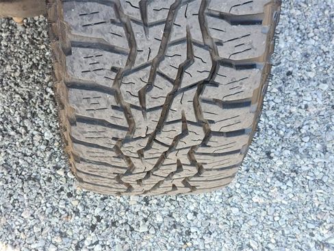 Used 2022 Ford F150 Platinum w/ Equipment Group 701A High image 11