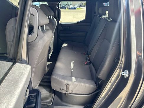 Certified 2025 Toyota Tacoma SR5 AWD/4WD image 25