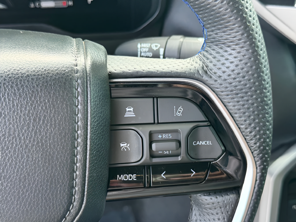Used 2024 Toyota Tundra Platinum AWD/4WD image 13