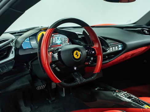 Used 2021 Ferrari SF90 Stradale image 23