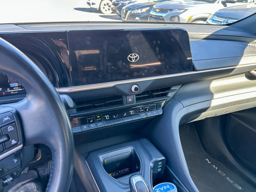 Used 2023 Toyota Crown AWD/4WD image 10