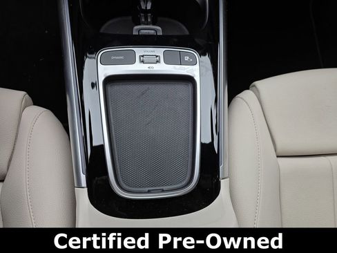 Certified 2025 Mercedes-Benz GLA 250 4MATIC image 28