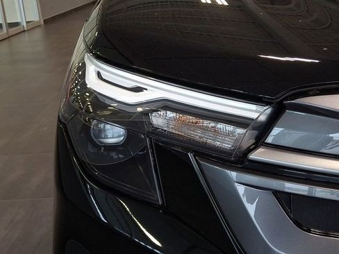 Certified 2025 Subaru Forester Premium w/ Convenience Package #1 AWD/4WD image 10