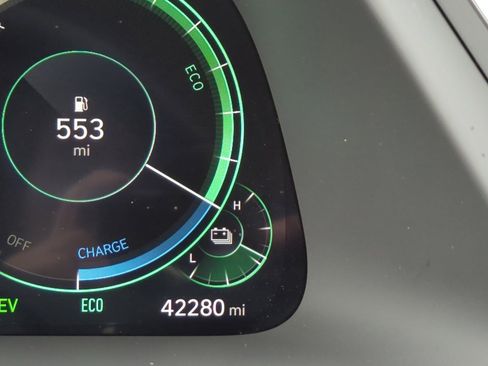 Certified 2023 Hyundai Sonata Limited w/ Cargo Package image 30