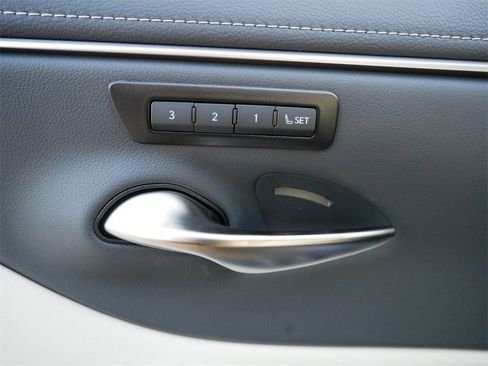 New 2025 Lexus ES 300h w/ Premium Package image 14