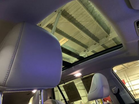 Used 2024 Toyota Grand Highlander Limited image 20