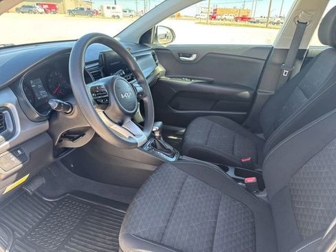 Used 2023 Kia Rio LX image 2