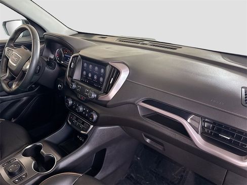 Used 2024 GMC Terrain AT4 image 29