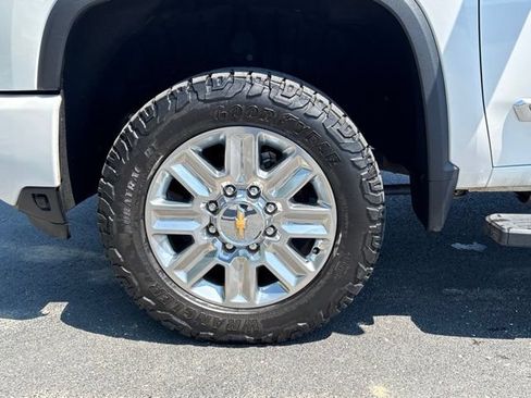 Used 2025 Chevrolet Silverado 3500 High Country w/ High Country Premium Package AWD/4WD image 50
