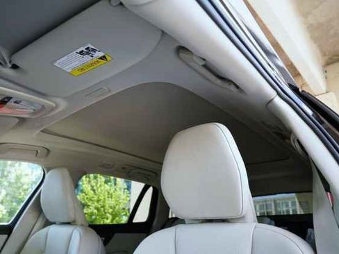 New 2026 Volvo V60 B5 Cross Country Plus w/ Climate Package image 10