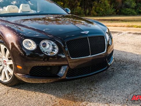 Used 2015 Bentley Continental GT image 15