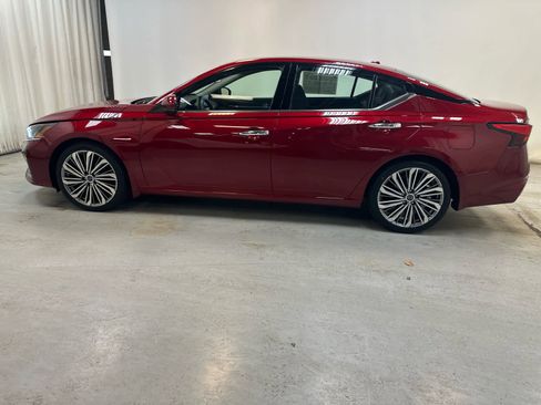 Certified 2023 Nissan Altima 2.5 SL image 9