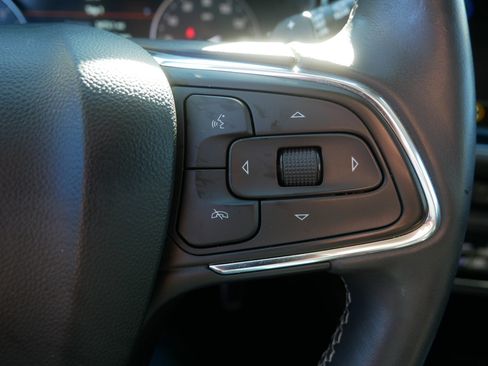 Used 2022 Buick Envision Essence w/ Technology Package I AWD/4WD image 27