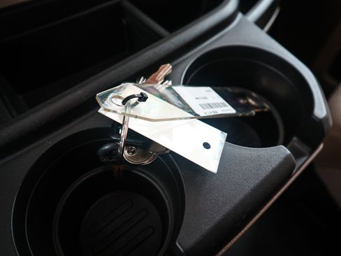 Used 2018 Ford E-350 and Econoline 350 Super Duty w/ Motorhome Prep Package image 39