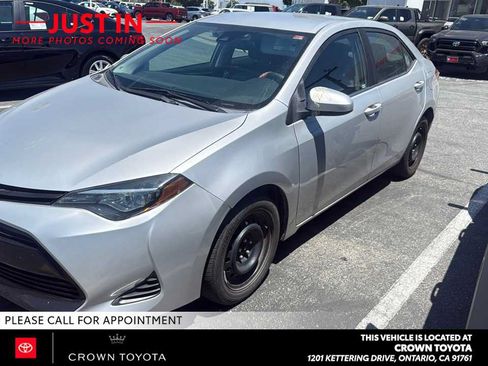 Used 2019 Toyota Corolla LE w/ Carpet Mat Package (TMS) FWD image 1