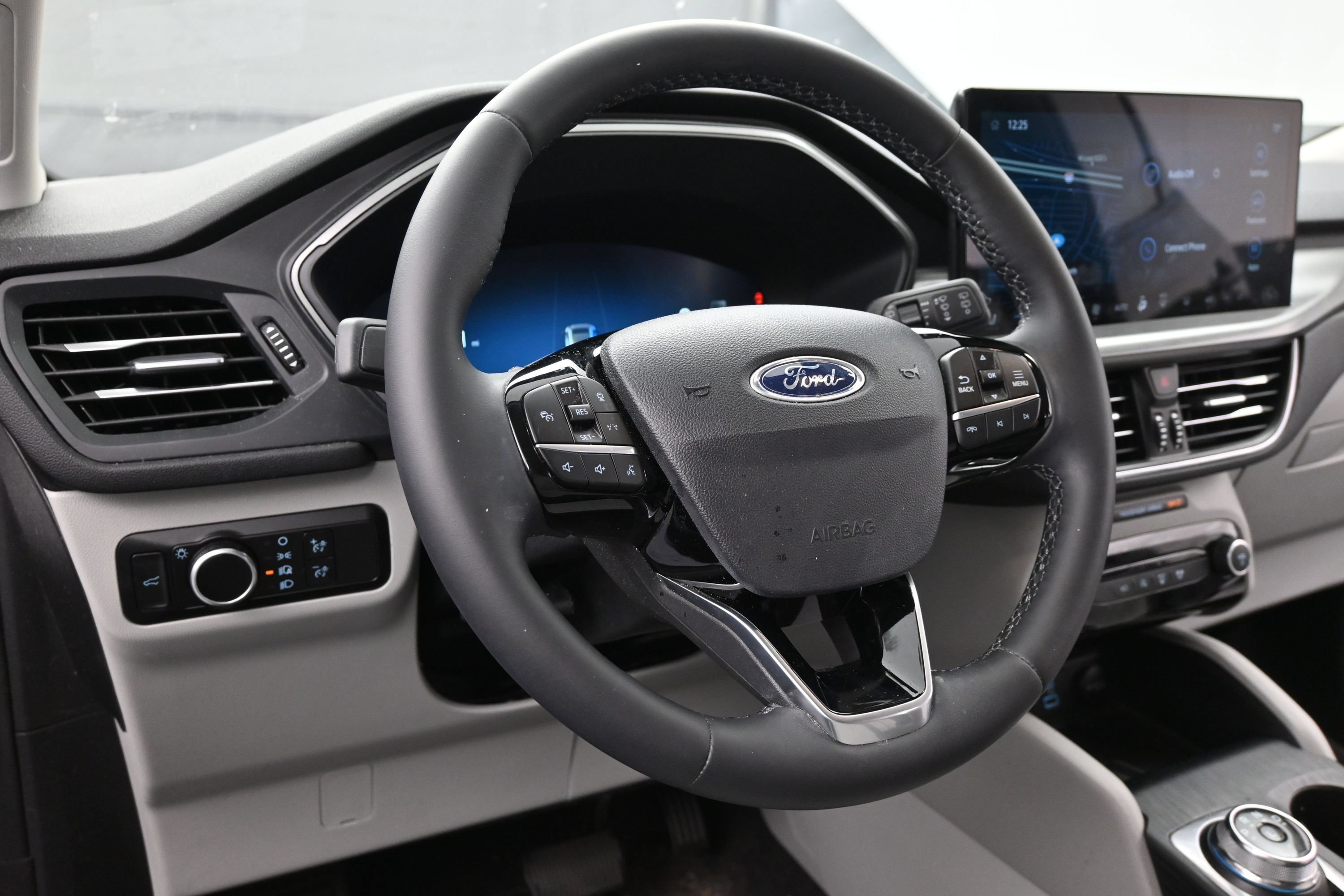 Used 2023 Ford Escape Active w/ Tech Pack #2 FWD image 13
