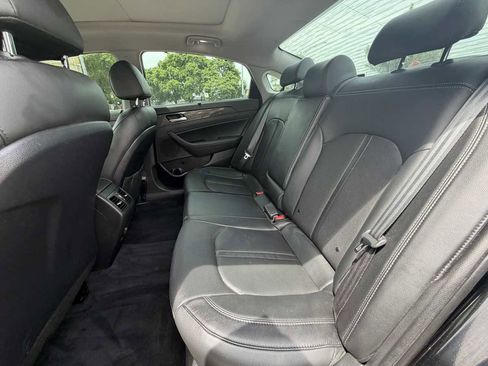 Used 2019 Hyundai Sonata Limited w/ Ultimate Package 04 FWD image 16