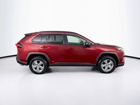 Certified 2025 Toyota RAV4 LE AWD/4WD image 9