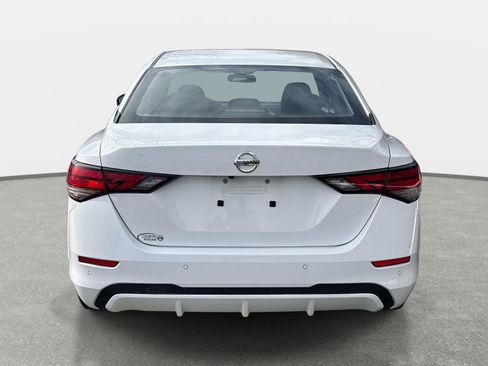 Used 2022 Nissan Sentra S image 6