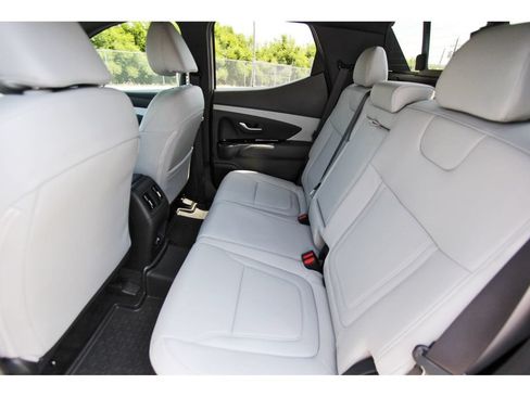 Certified 2025 Hyundai Santa Cruz SEL FWD image 14