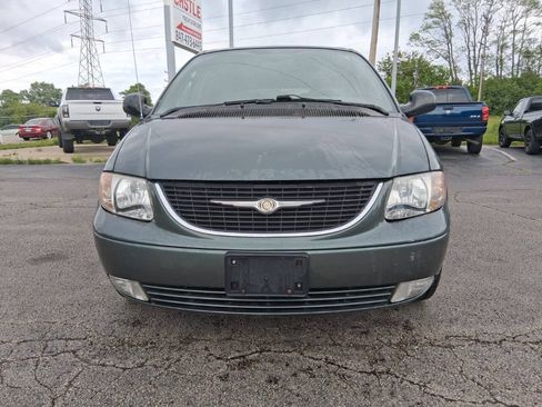 Used 2003 Chrysler Town & Country LXi FWD image 2