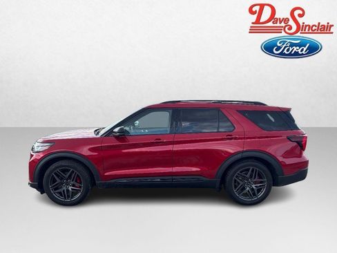 Used 2025 Ford Explorer ST image 10