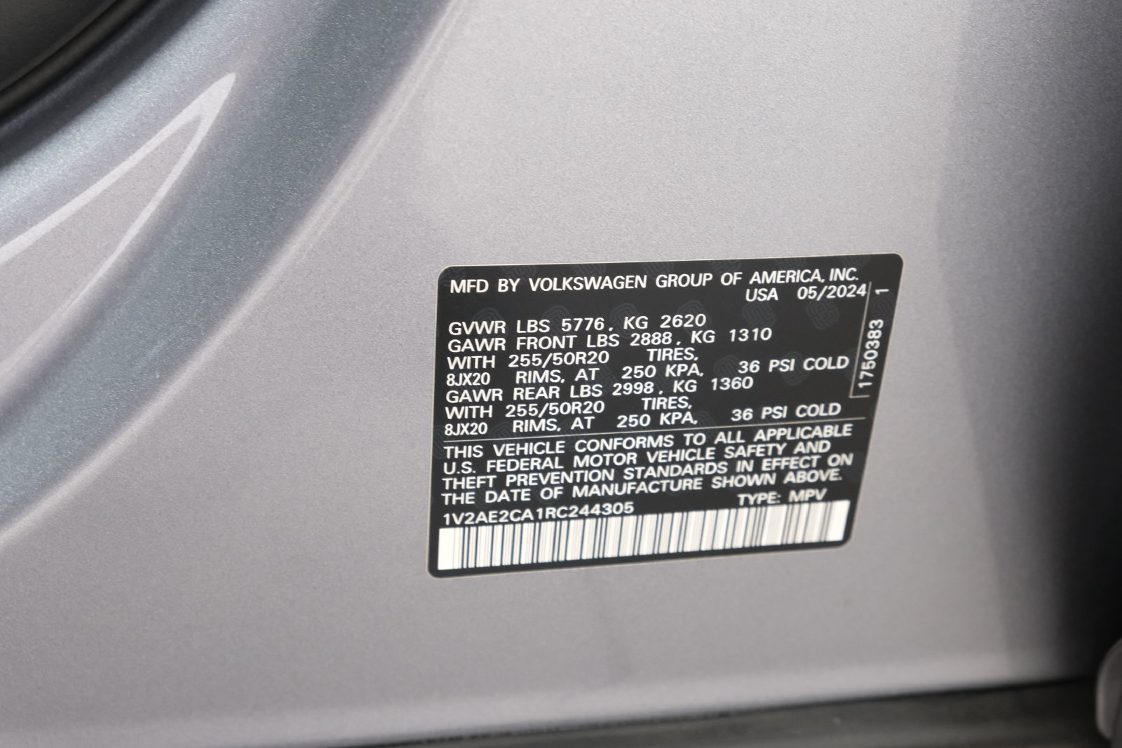 Used 2024 Volkswagen Atlas Cross Sport SEL R-Line AWD/4WD image 31