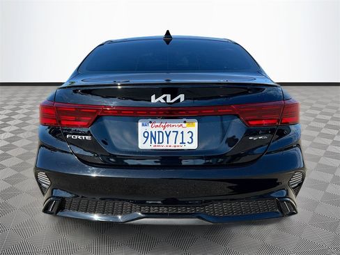 Used 2024 Kia Forte GT-Line w/ GT-Line Premium Package image 6