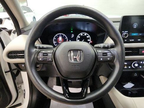 Used 2024 Honda HR-V LX image 20