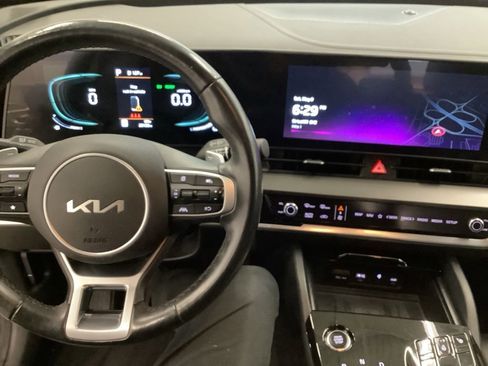 Certified 2023 Kia Sportage EX AWD/4WD image 15
