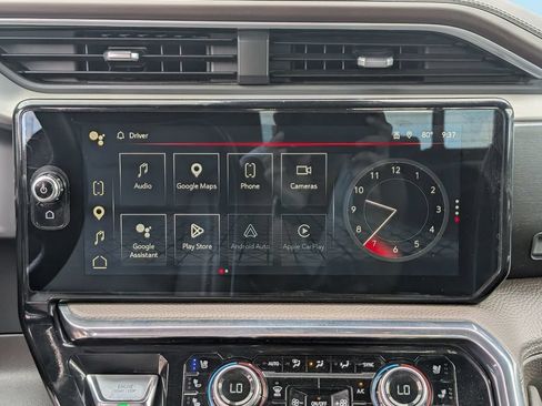 Used 2024 GMC Sierra 1500 Denali w/ Technology Package AWD/4WD image 20