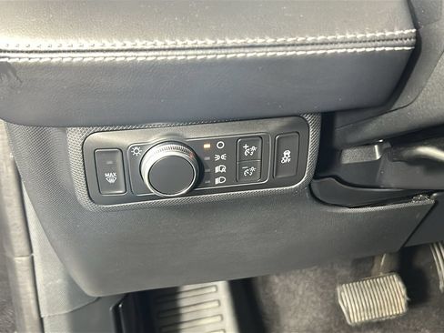 Used 2022 Ford Mustang Mach-E Select RWD image 22