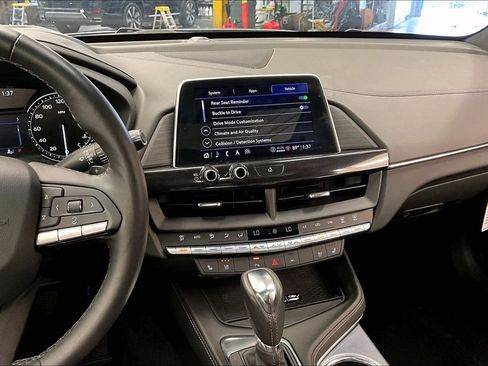 Used 2025 Cadillac CT4 Premium Luxury RWD image 5