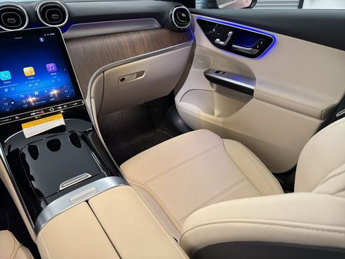 Certified 2026 Mercedes-Benz GLC 300 image 28