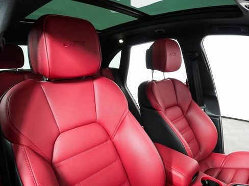 New 2026 Porsche Macan GTS image 25