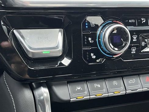 Used 2022 GMC Sierra 1500 Denali AWD/4WD image 25