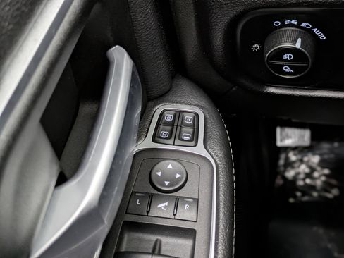 Used 2024 RAM 2500 Big Horn w/ Night Edition image 8