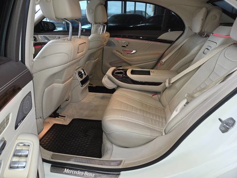 Used 2019 Mercedes-Benz S 560 Sedan image 20