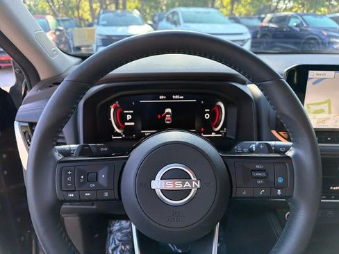 Used 2023 Nissan Rogue Platinum image 21