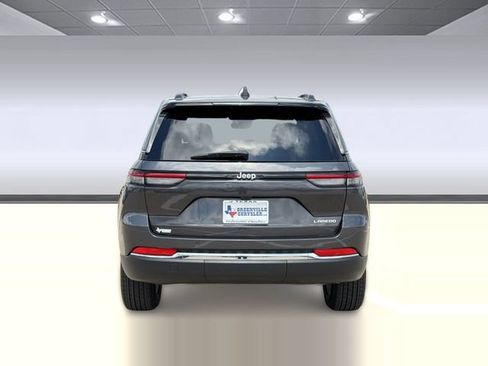 New 2026 Jeep Grand Cherokee Laredo RWD image 10