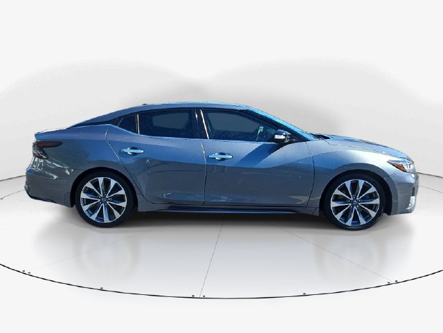Used 2020 Nissan Maxima Platinum w/ Sport Mat Group FWD image 2