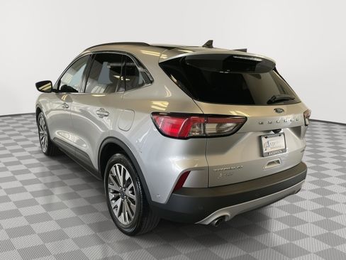 Used 2020 Ford Escape Titanium w/ Titanium Premium Package 2.0 image 8