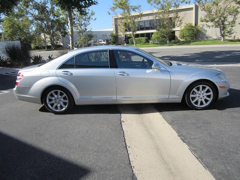 Used 2008 Mercedes-Benz S 550 image 4